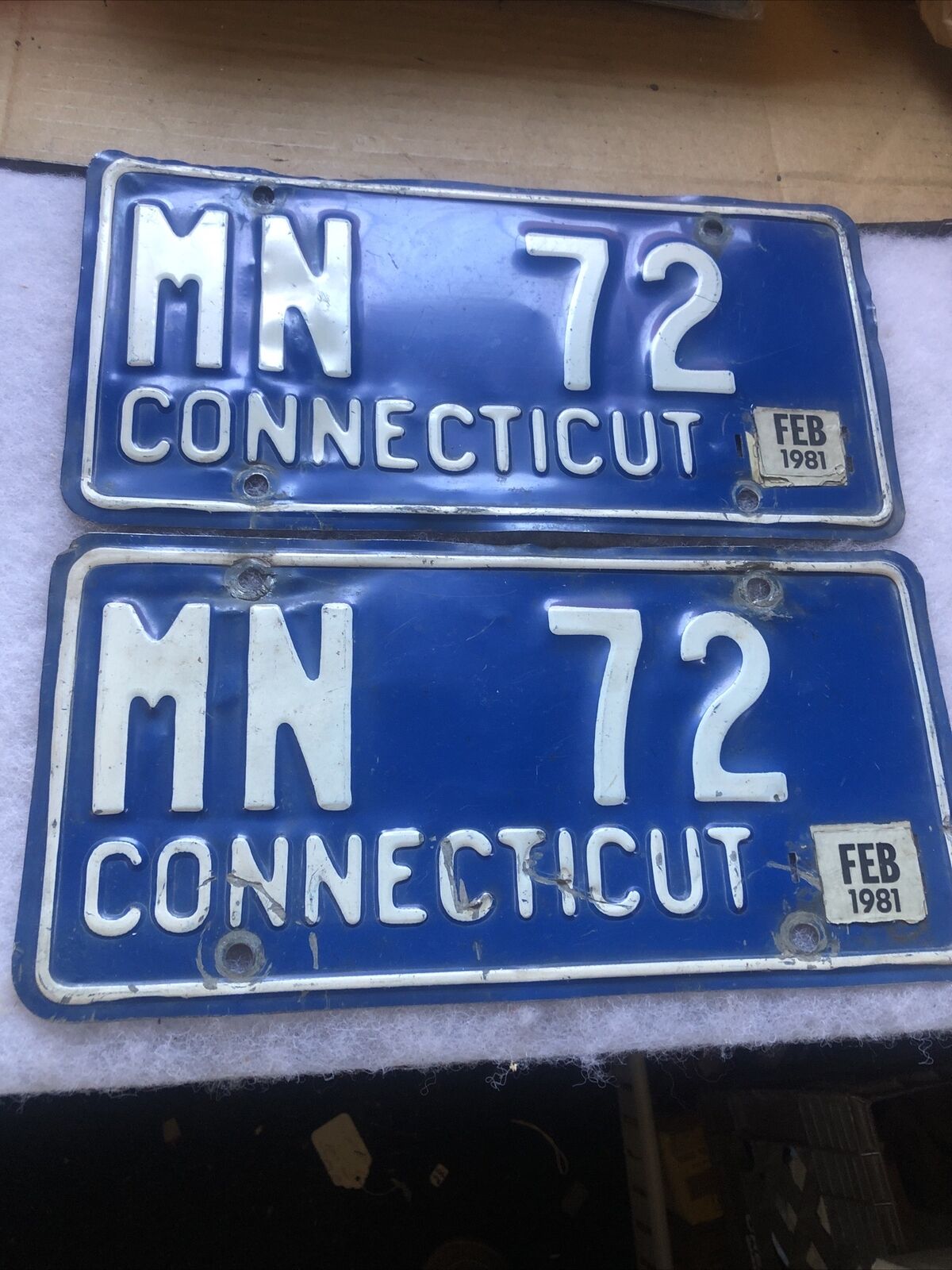 Vintage Connecticut license plates MN 72 Pair