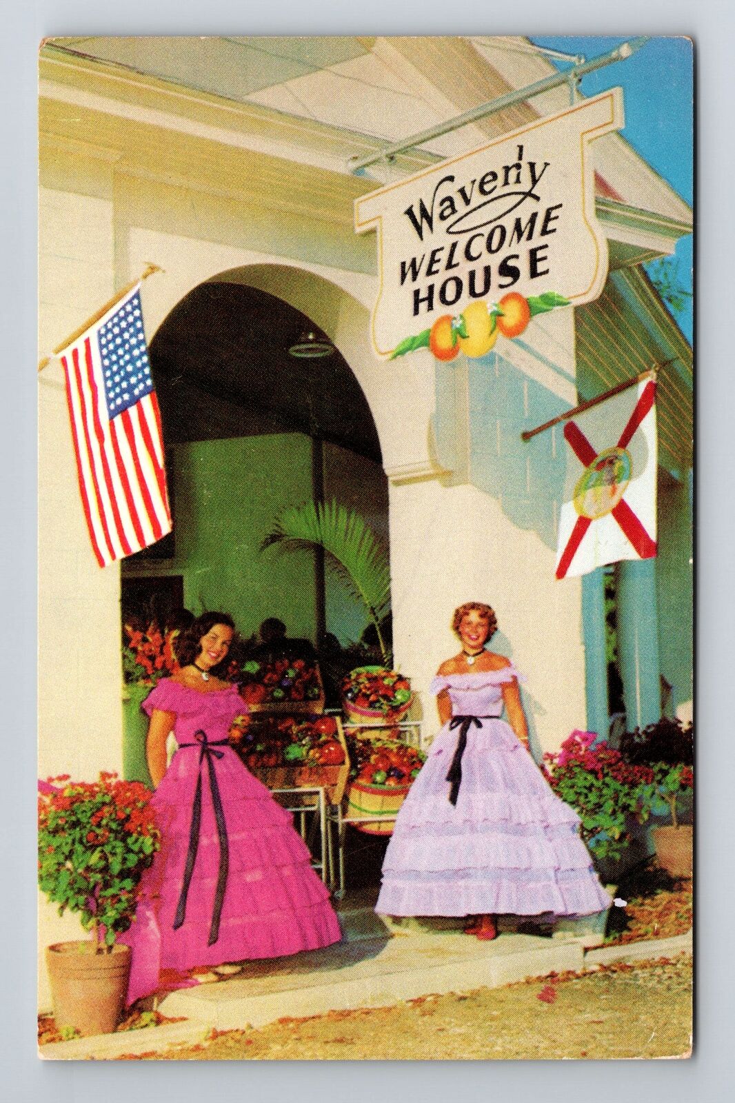 Waverly FL -Florida, Gateway to a Lovely Flower Garden, Vintage Postcard
