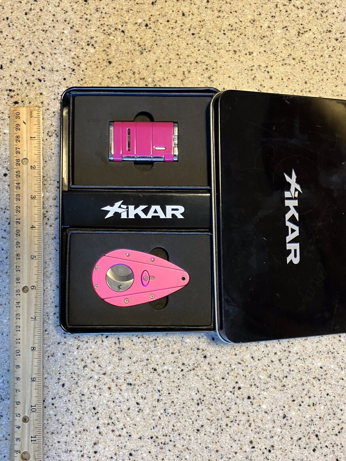 XiKAR 915PK Allume Single Flame Lighter and Xi1 Limited Edition Cutter Gift Box