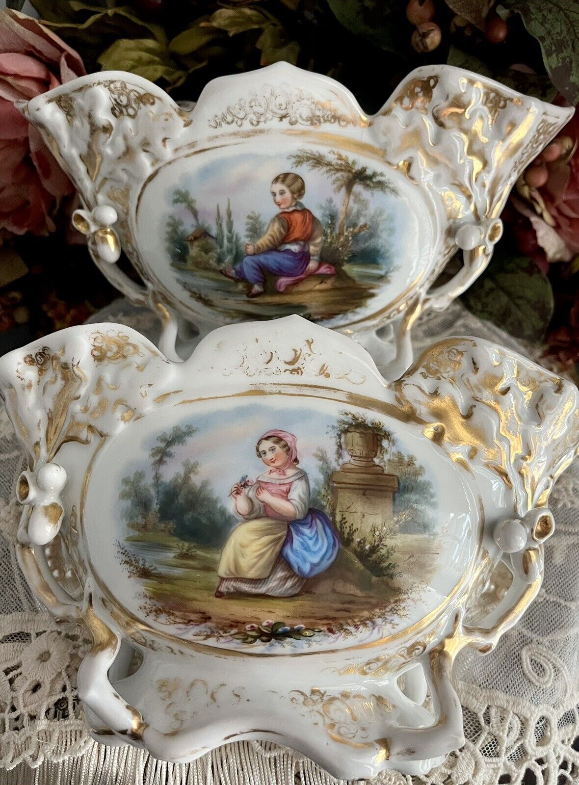 Old Paris Porcelain Cache Pot