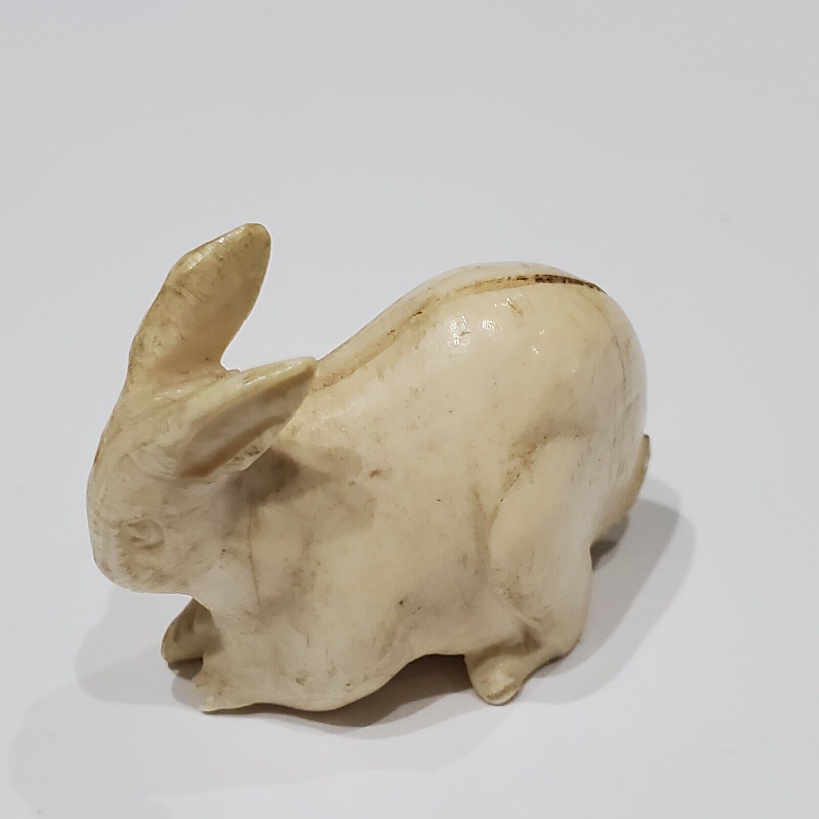 Vintage Hand Carved Miniature Animal Bunny Rabbit Polished Figurine 1.25\