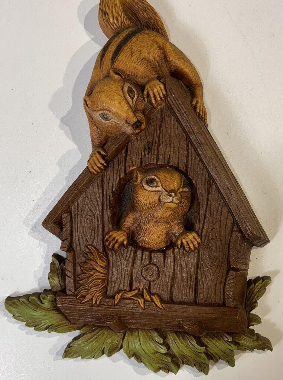 Vintage Homco Squirrel Chipmunks Bird House Plastic Wall Art Home Decor 1977