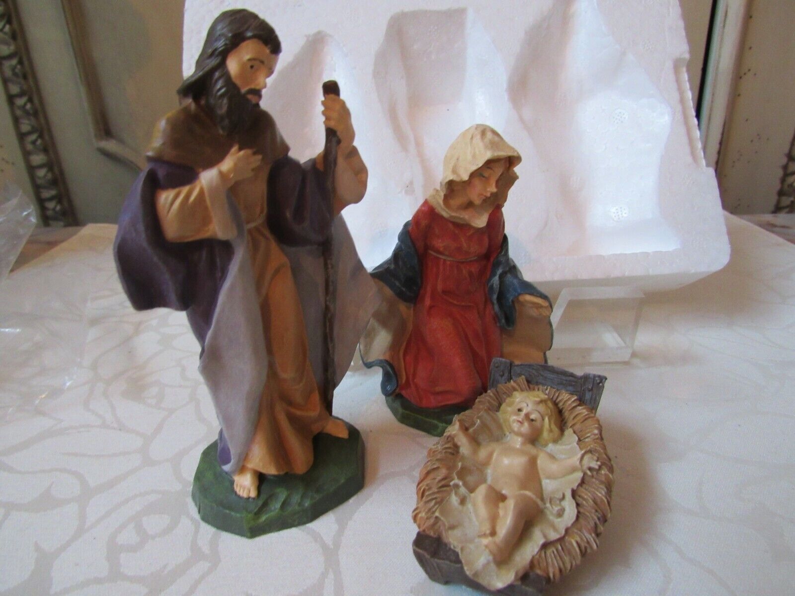 1996 Avon Nativity Heirloom Collection 1996 Holy Family, Joseph Mary Baby Jesus
