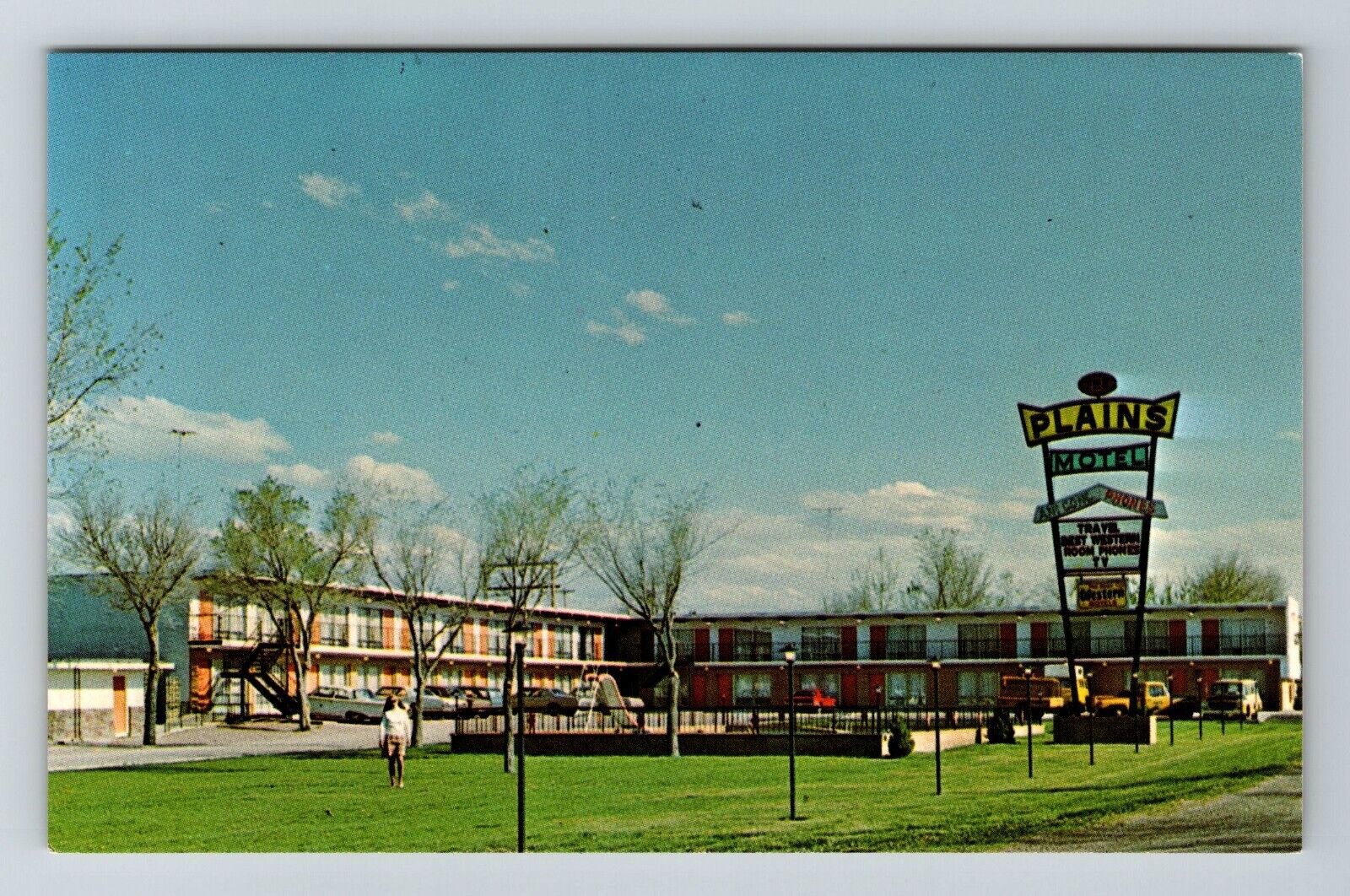 Wall SD-South Dakota, The Plains Motel, Exterior, Vintage Postcard