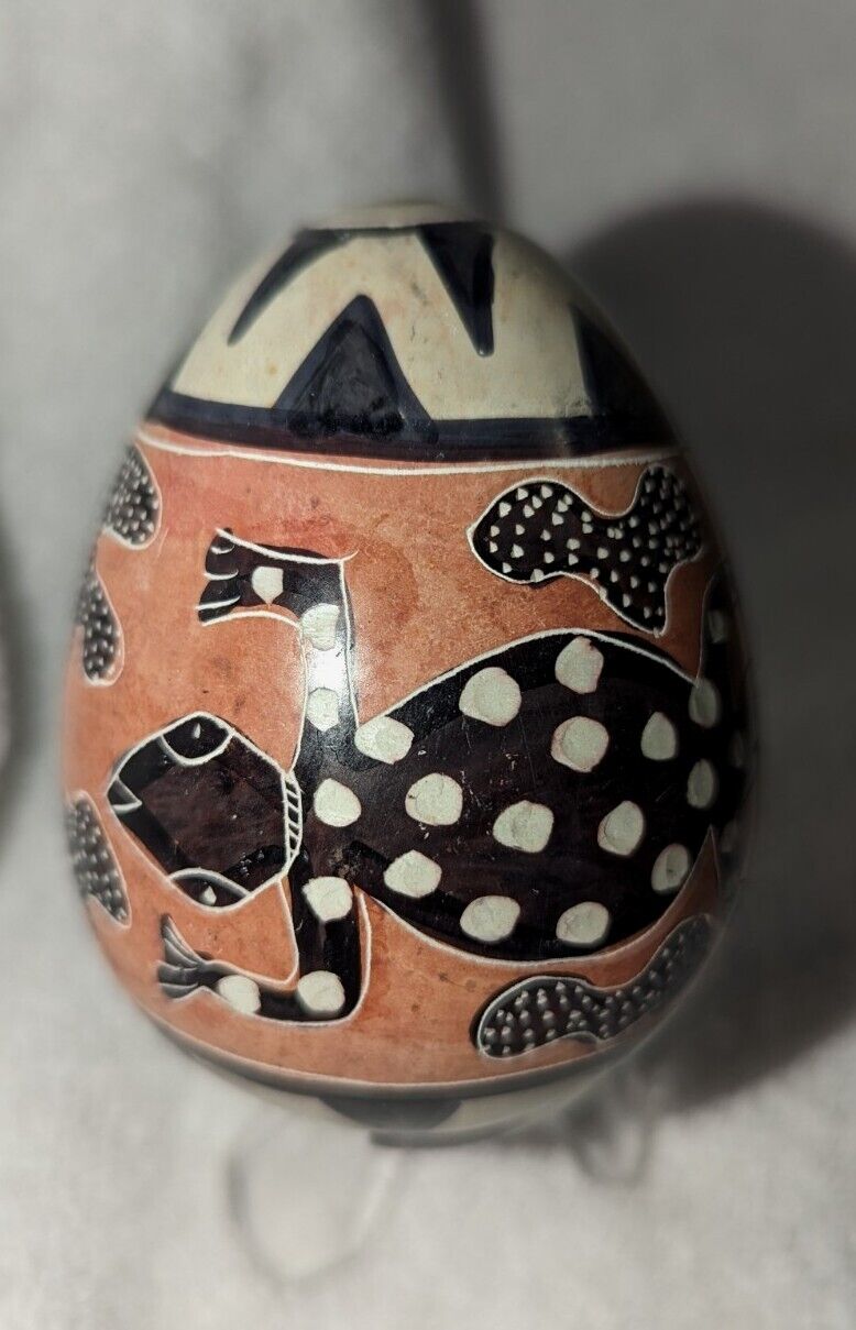 Vintage KENYA Hand Made Carved Stone Egg Etched & Painted LIZARD & DESIGNS