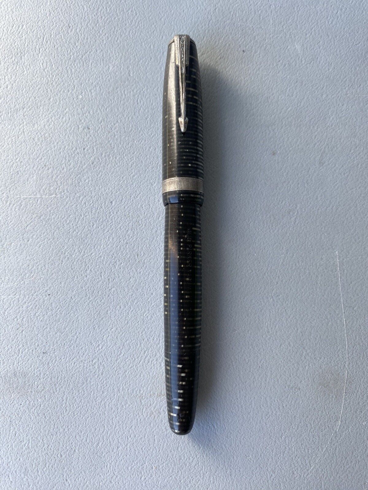 VINTAGE PARKER VACUMATIC Black Fountain Pen