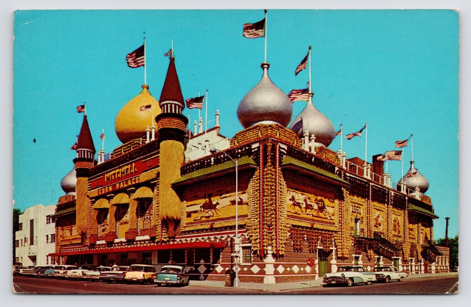 c1950s~Mitchell South Dakota SD~ The World\'s Only Corn Palace~Vintage Postcard