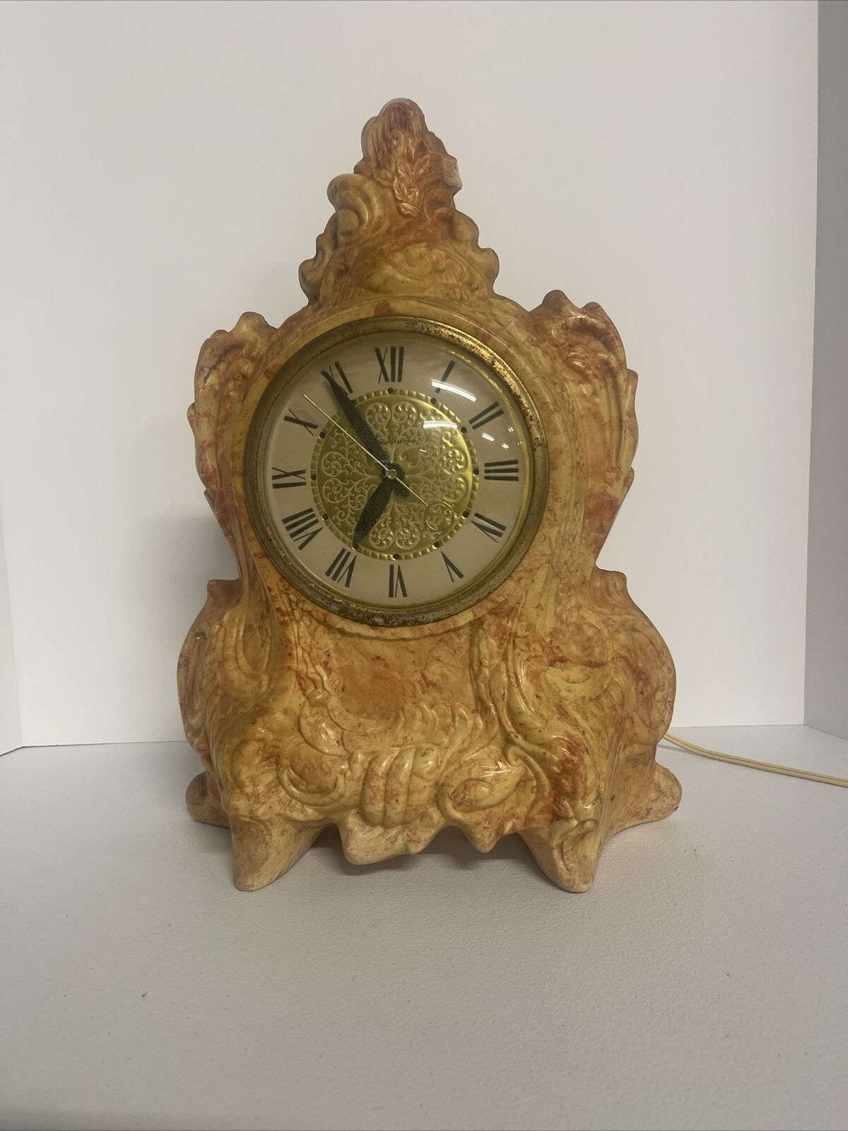 Vintage Lanshire Holland Mold Mantle Clock - WORKING