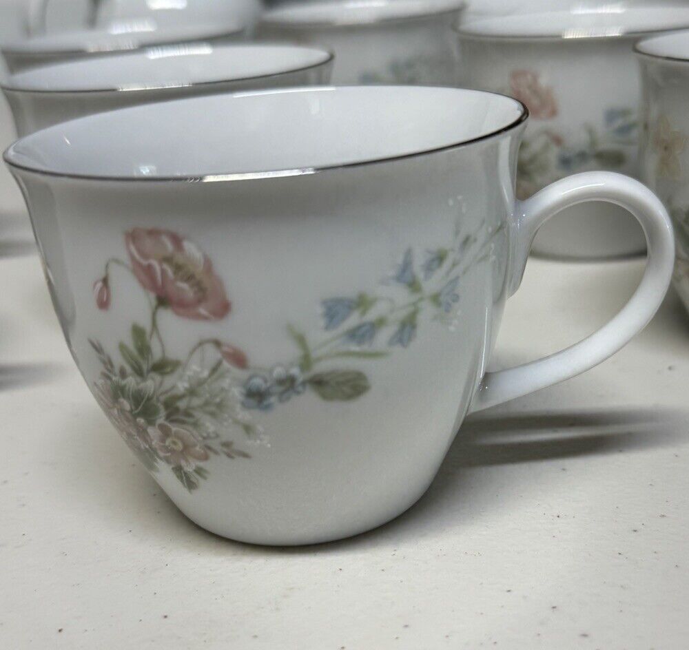 Home Beautiful Berkshire MD304 floral tea cup SET OF 8 Flawless Condition