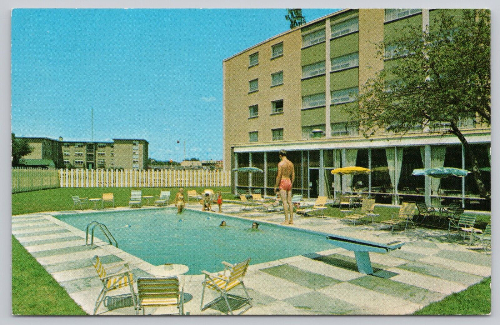 Skyline Hotels Canadian Chain Vintage Chrome Postcard