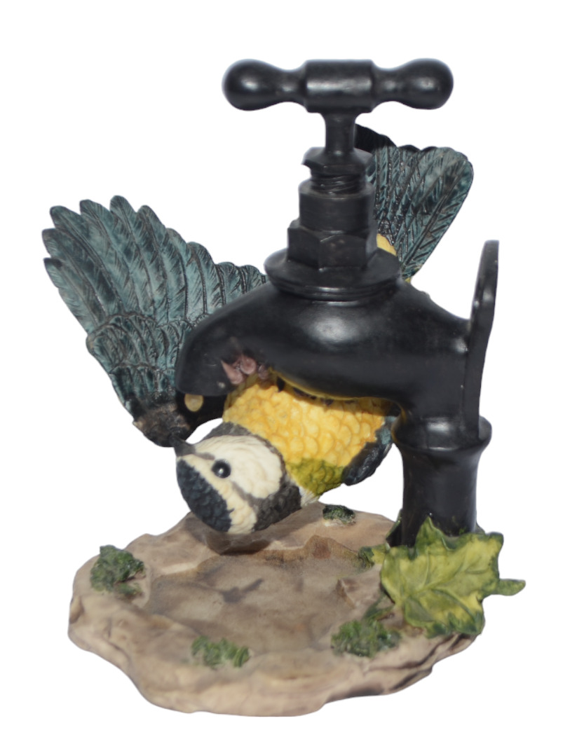 Vintage Wellington Bird Figurine Under Faucet Made in Tiawan