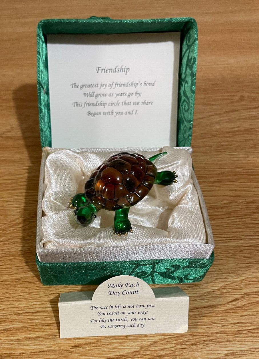 Vintage About Face Design Messengers Green Brown Glass Turtle Friendship