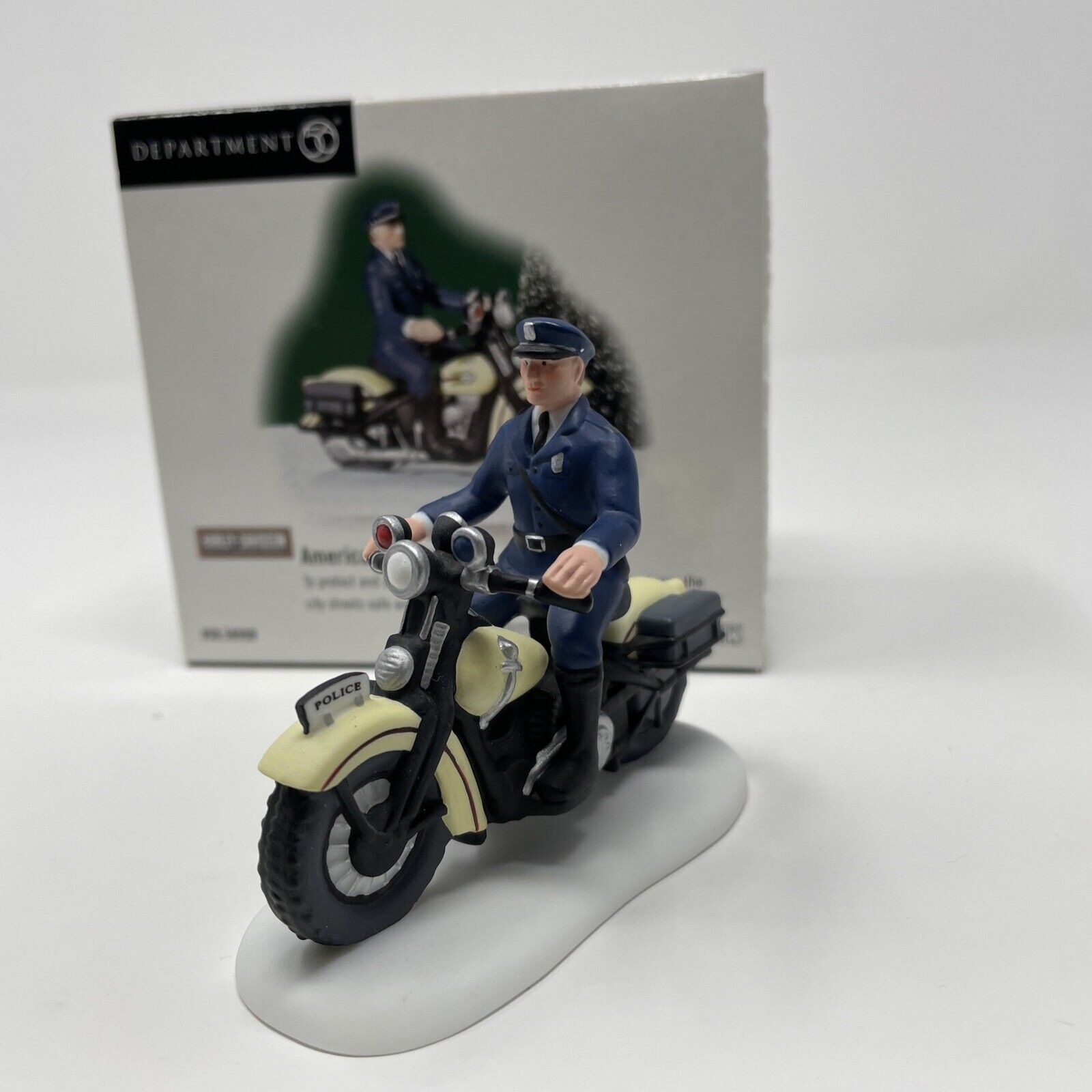 Dept 56 Christmas in the City Series AMERICA\'S FINEST Harley-Davidson 58998
