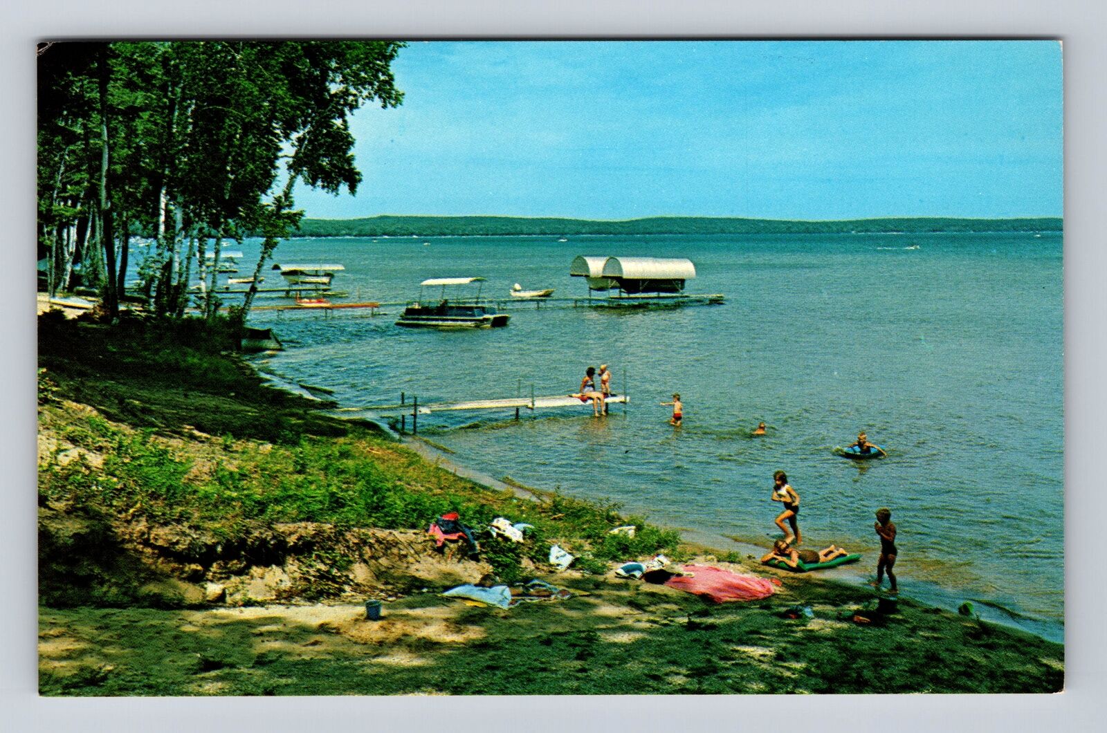 Roscommon MI-Michigan, Higgins Lake, Swimming & Boating, Vintage Postcard