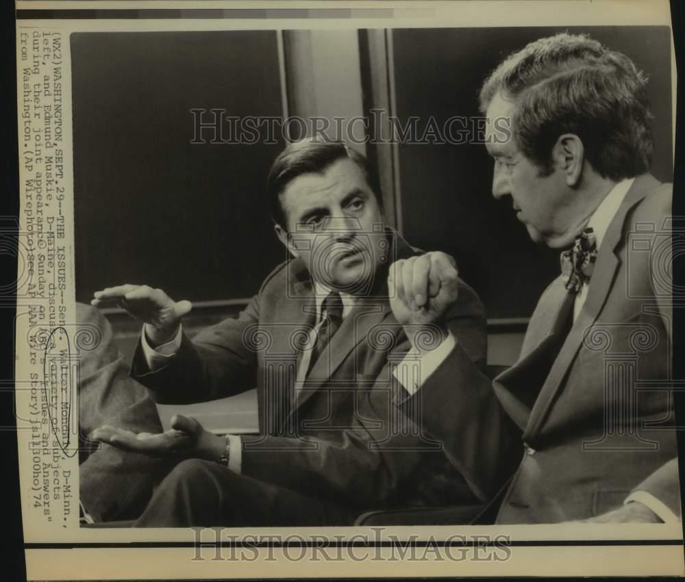 1974 Press Photo Senators Walter Mondale and Edmund Muskie speak on ABC Show