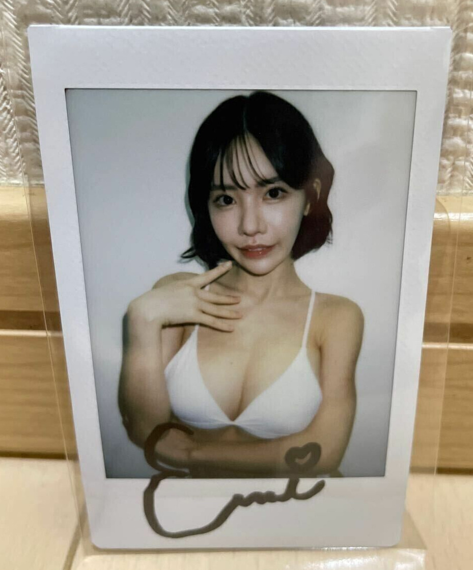 Eimi Fukada Polaroid Photocard Cheki Signed Japanese Idol 深田えいみ