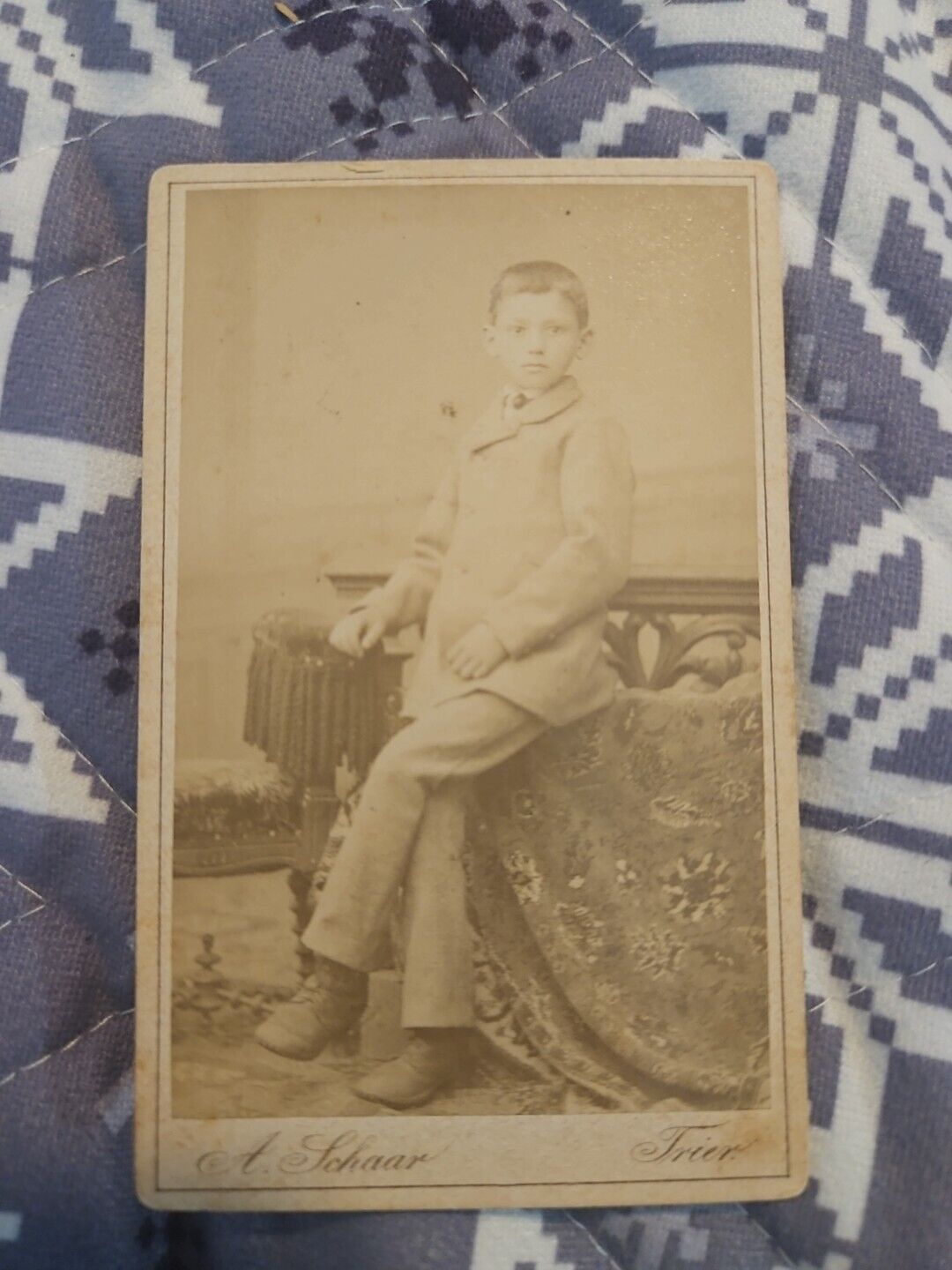 Vintage CdV Card Photo Young Boy Child Sitting Trier Bahnhofstrasse