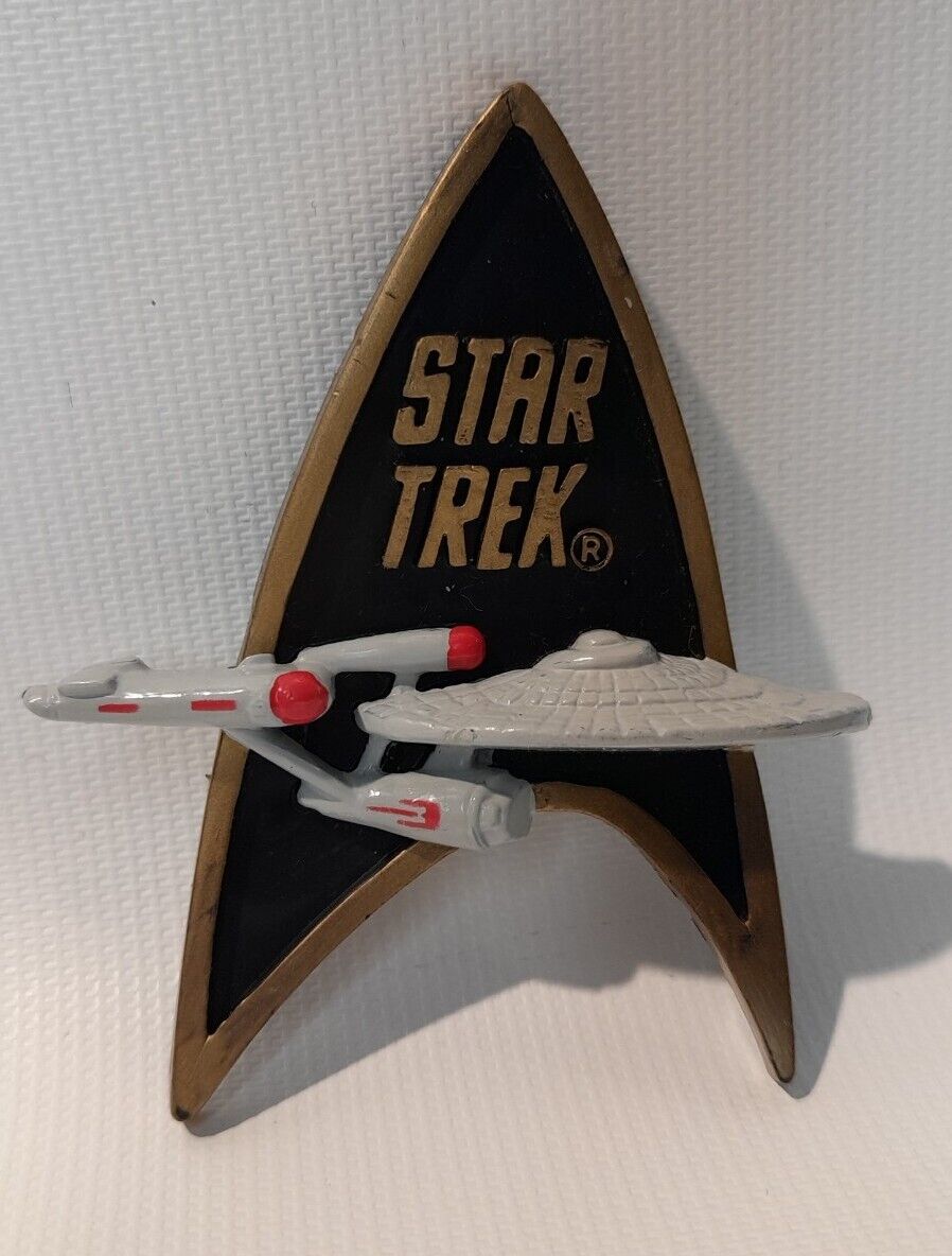 1991 3D Star Trek USS Starship Enterprise Command Insignia REFRIGERATOR MAGNET