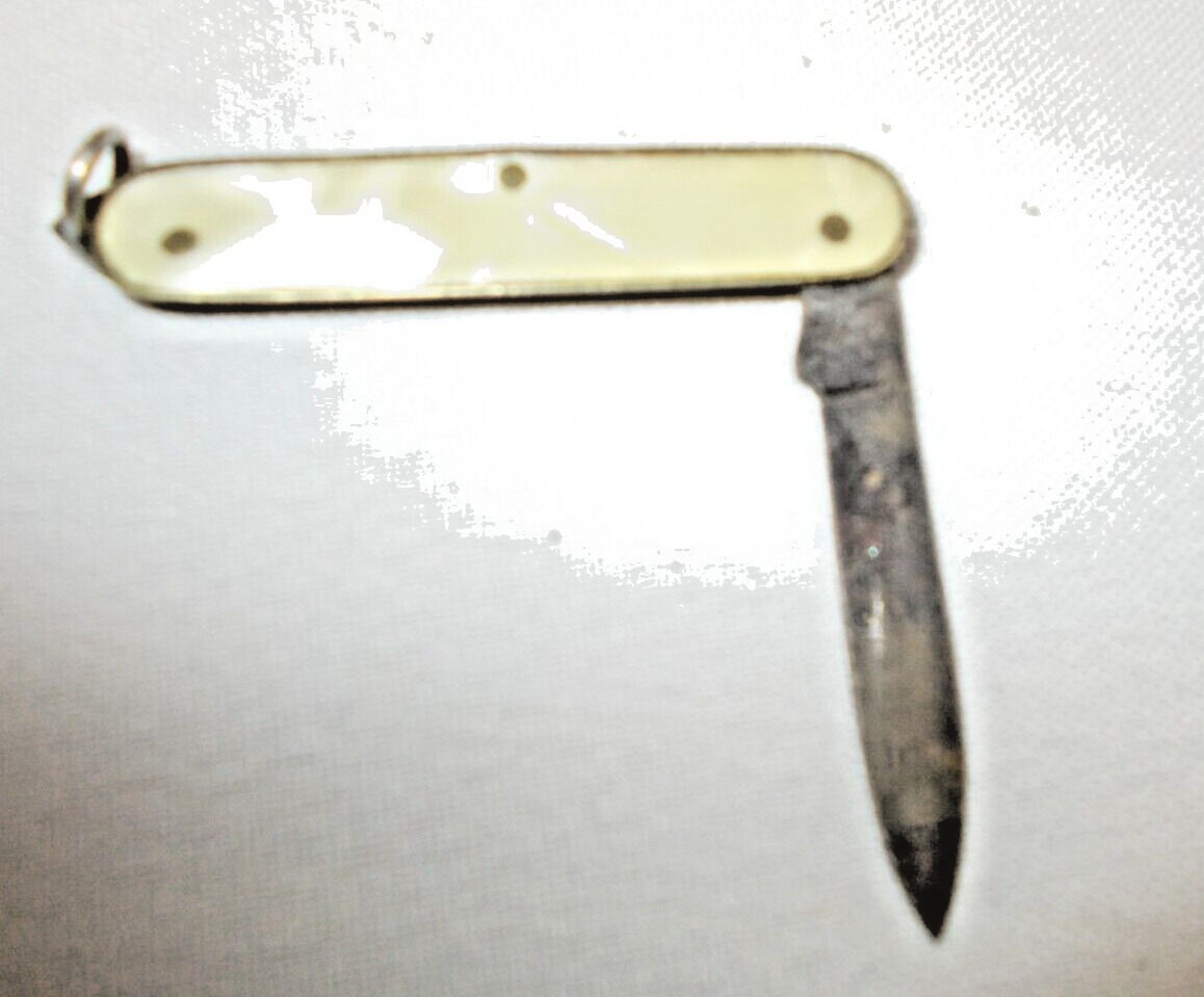 Vintage RCMP Canada Mini Souvenir Pocket/Jackknife Single Blade USED