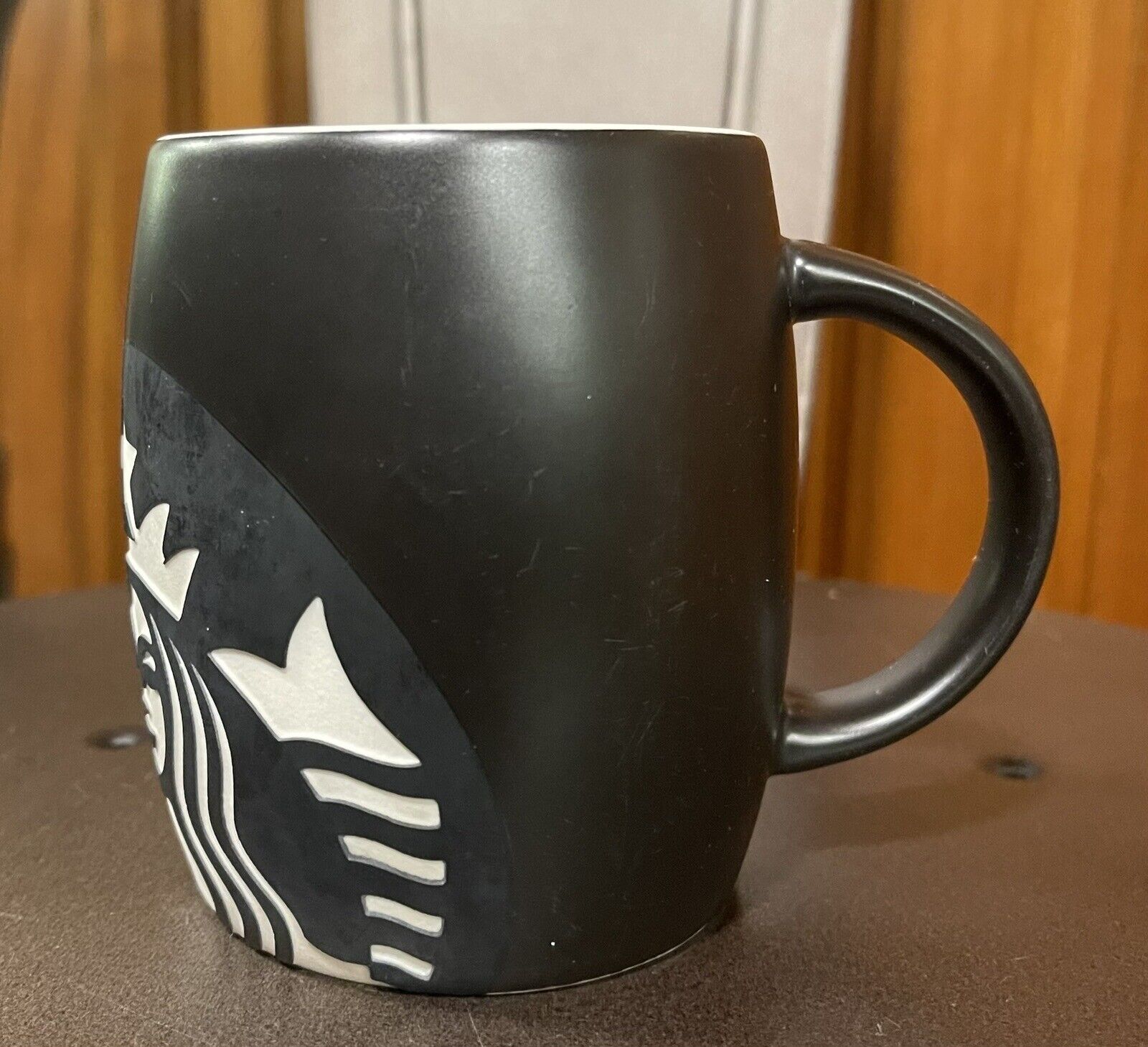 2011 Starbucks Laser Etched Mermaid Siren Matte Black Barrel Coffee Mug Cup