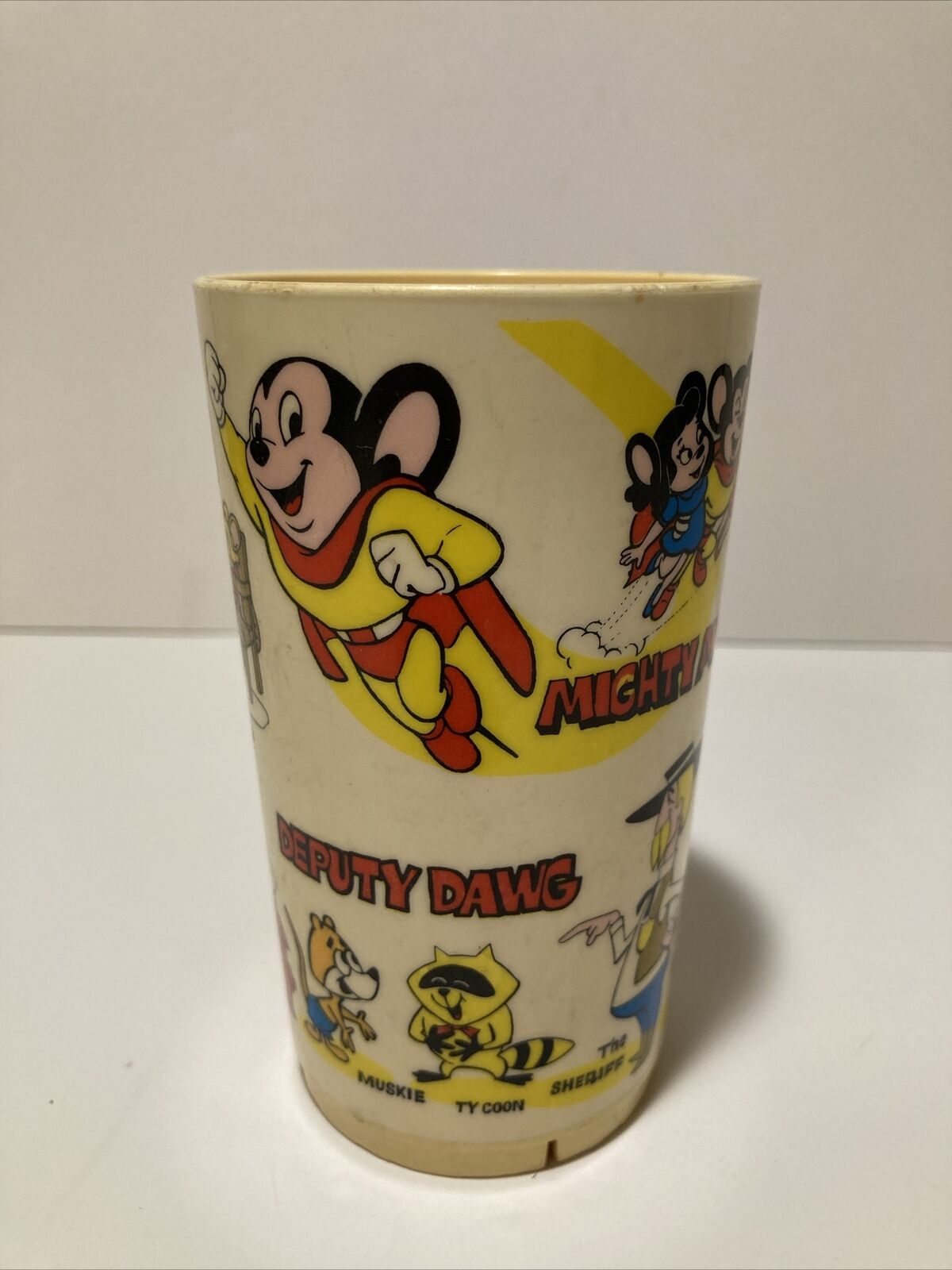 Vintage Mighty Mouse 1977 Terrytoons Deka Elizabeth N.J. USA Collector Cups
