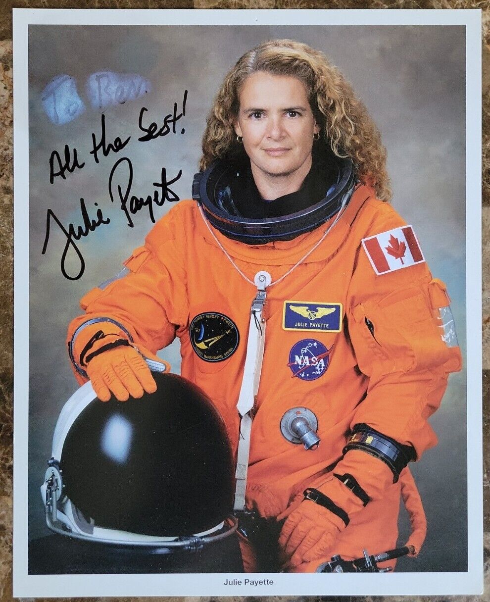 JULIE PAYETTE AUTOGRAPHED 8x10 NASA ASTRONAUT STS-96, STS- 127 KSC HAND SIGNED