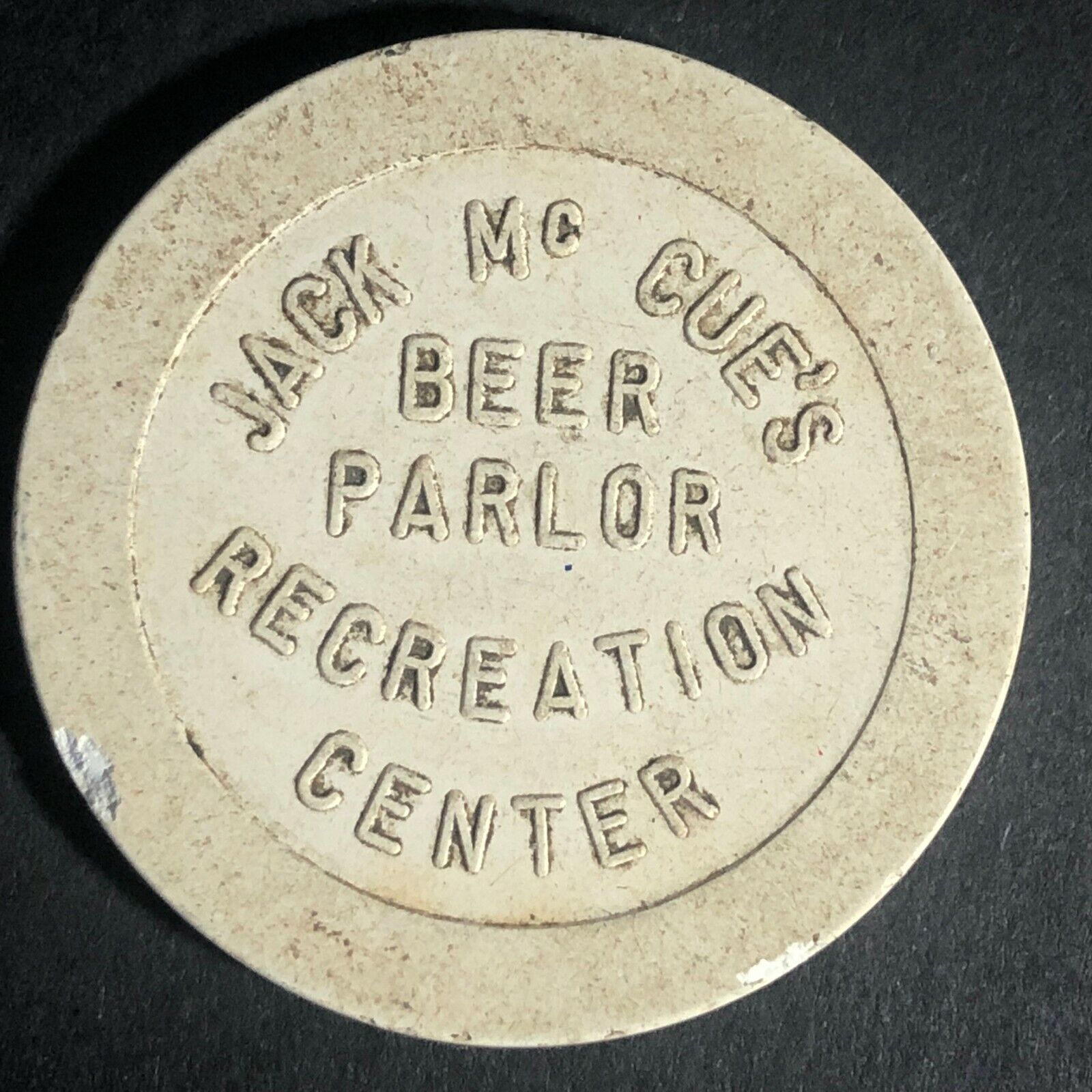 Scarce Jack Mc Cue\'s Beer Parlor Recreation Center G/F 5c Gaming Chip Token MT