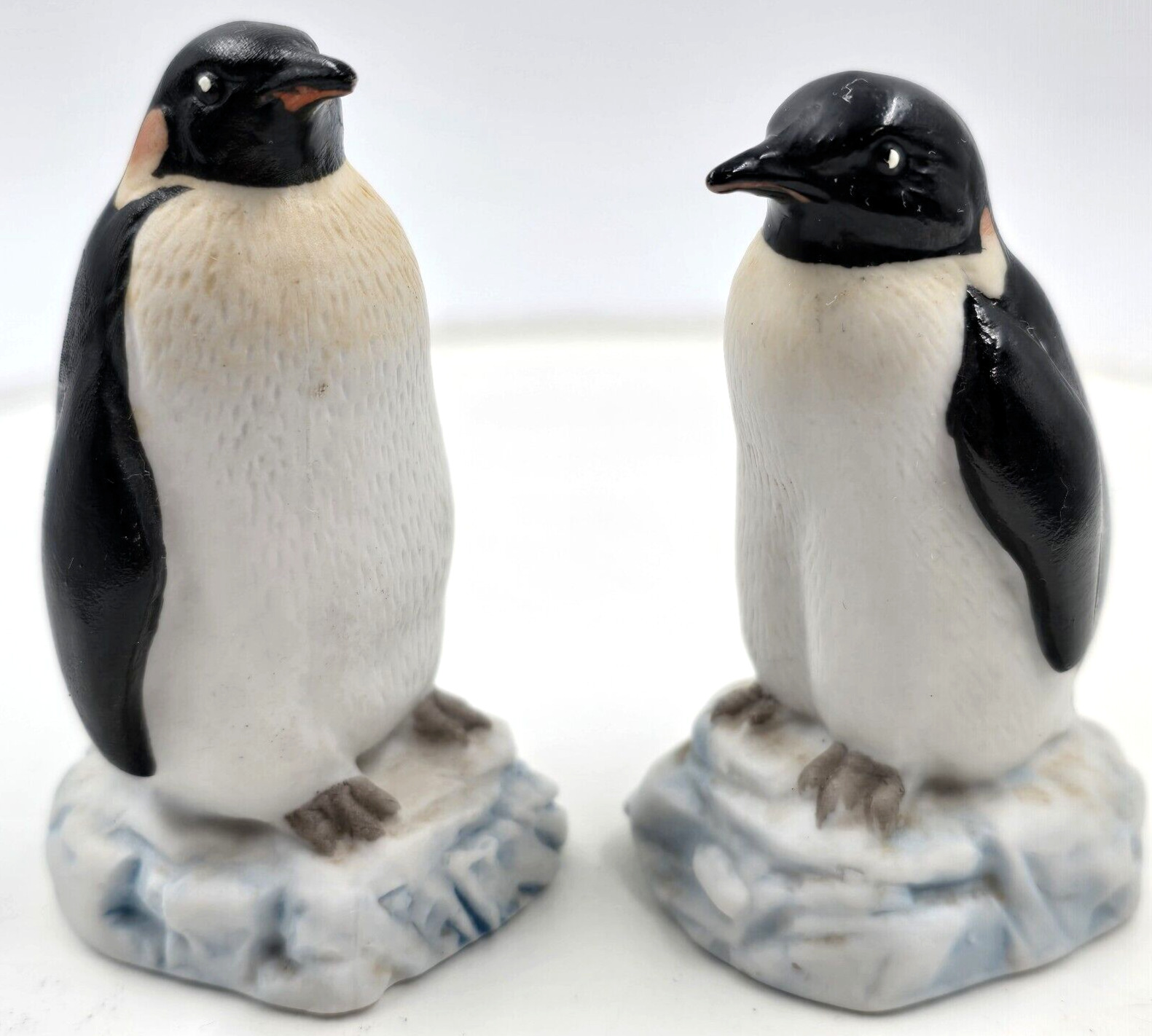 Napcoware Vintage Set of 2 Penguins Ceramic Figurines 2.75\