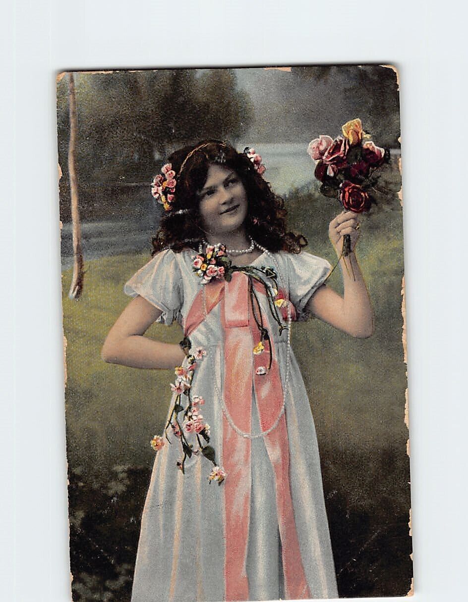 Postcard Love/Romance Greeting Card with Girl Flowers Picture