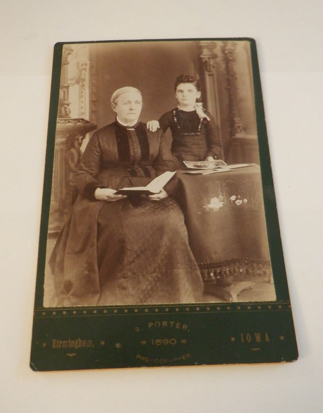 c.1890 BIRMINGHAM IOWA FAMILY CABINET CARD PHOTO PHOTOGRAPH PICTURE IA PORTER