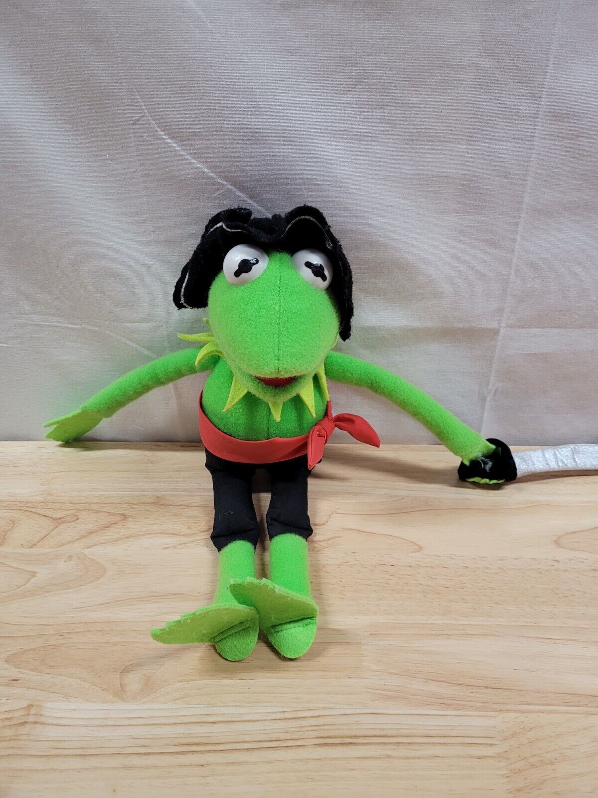 Kermit the Frog Plush Pirate Outfit Jim Henson Muppets Nanco Vintage Doll 18