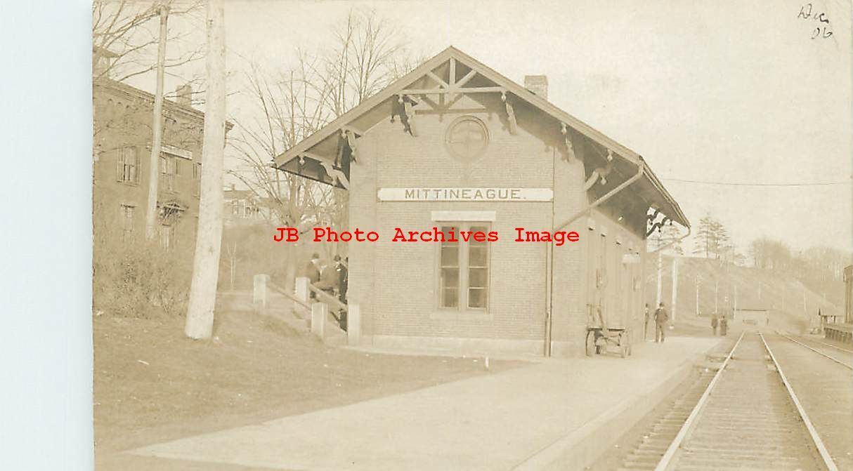 Depot, Massachusetts, Mittineague, RPPC, Boston & Albany Railroad Station, Photo