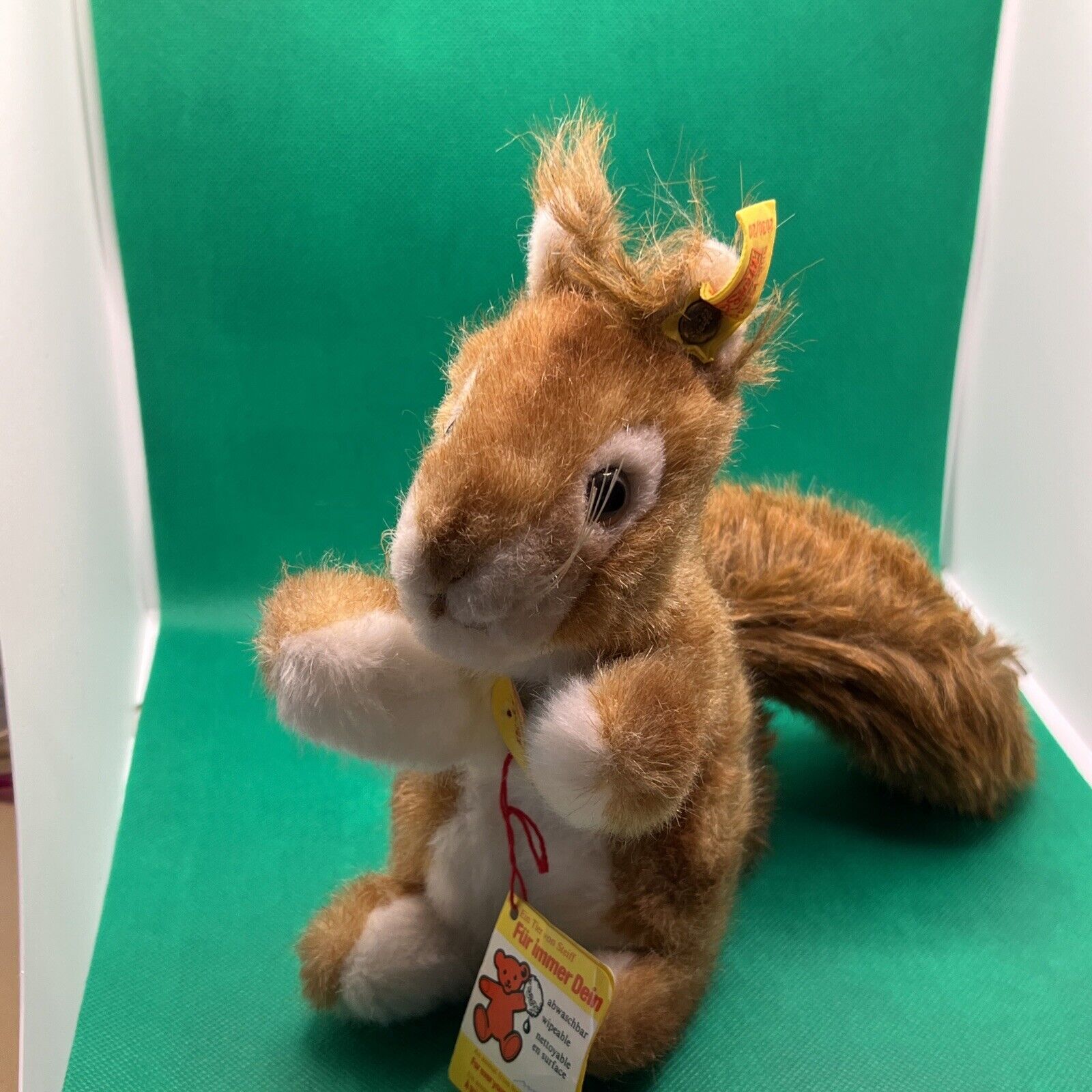 Steiff Ricky Squirrel 2030/20 Ear Button and Chest Name Tags Glass Eyes Wash Tag
