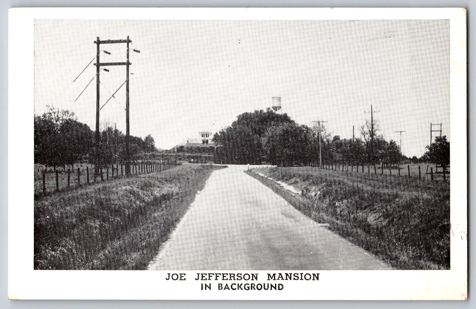 Jefferson Island, LA - Joe Jefferson Mansion in Backround - Vintage Postcard