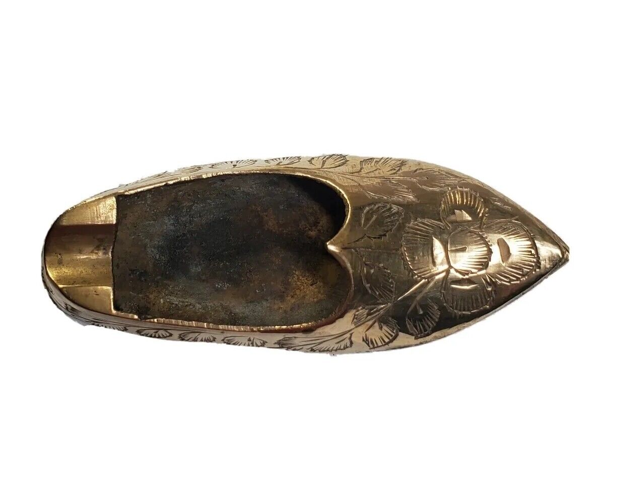 Vintage 1970\'s Etched Floral Tiny Brass Shoe Micro Ashtray Made In India 3.5\