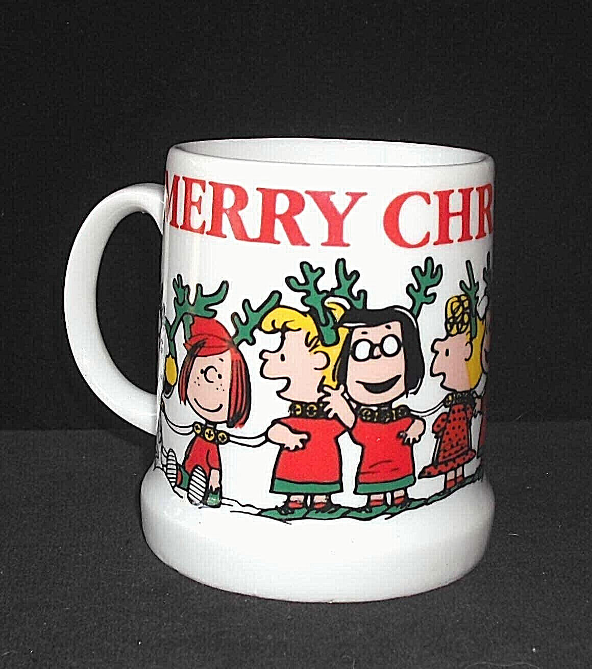 Vintage 1981 Merry Christmas mug cup Snoopy Peanuts Gang