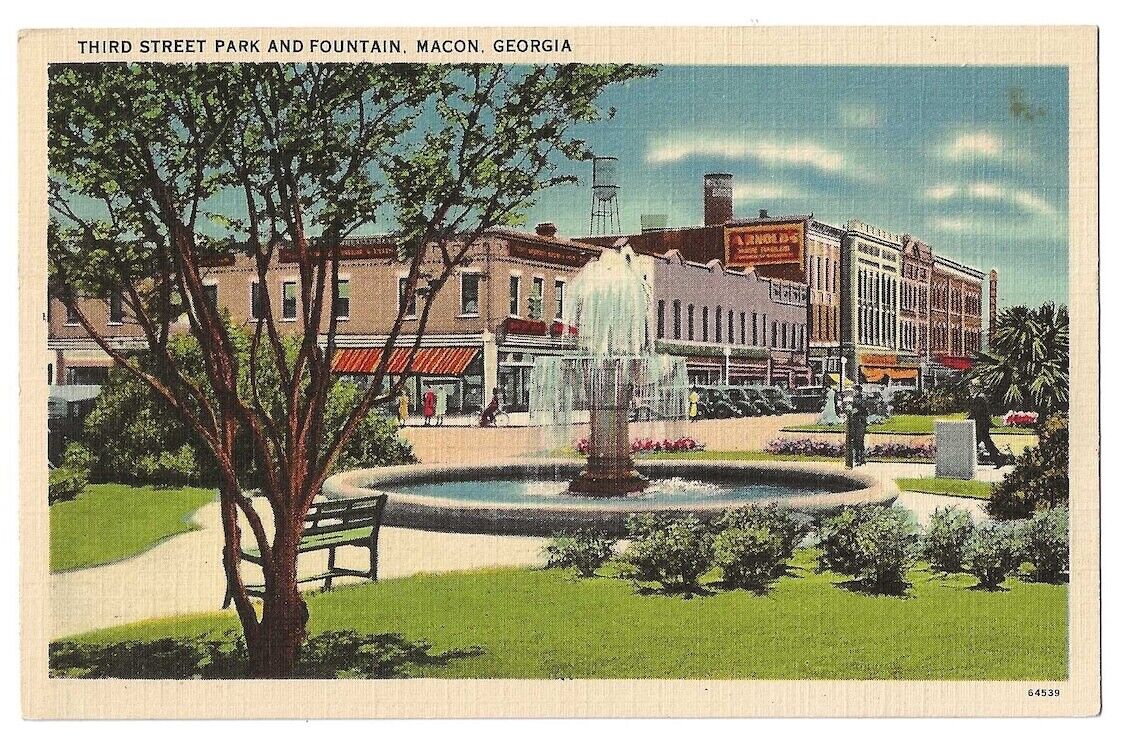 Macon Georgia c1940\'s Third Street Park, fountain, business district