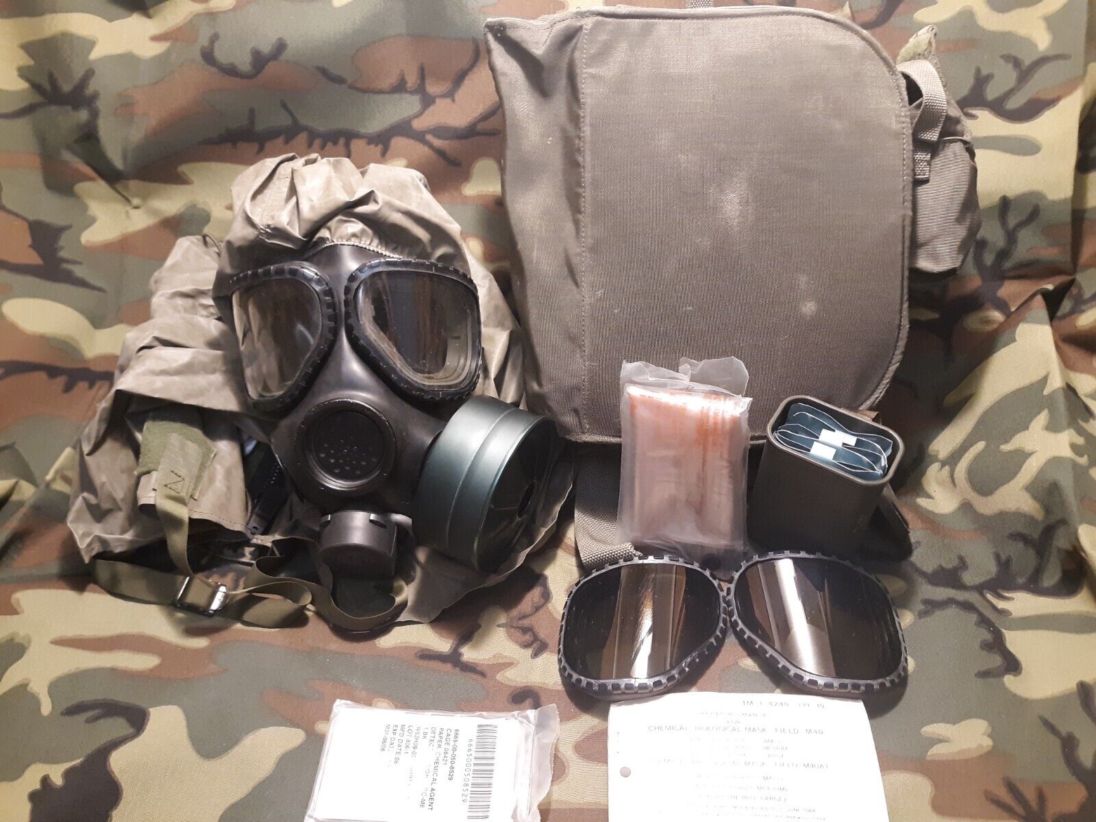 Recently serviced Size MEDIUM M40 Protective mask