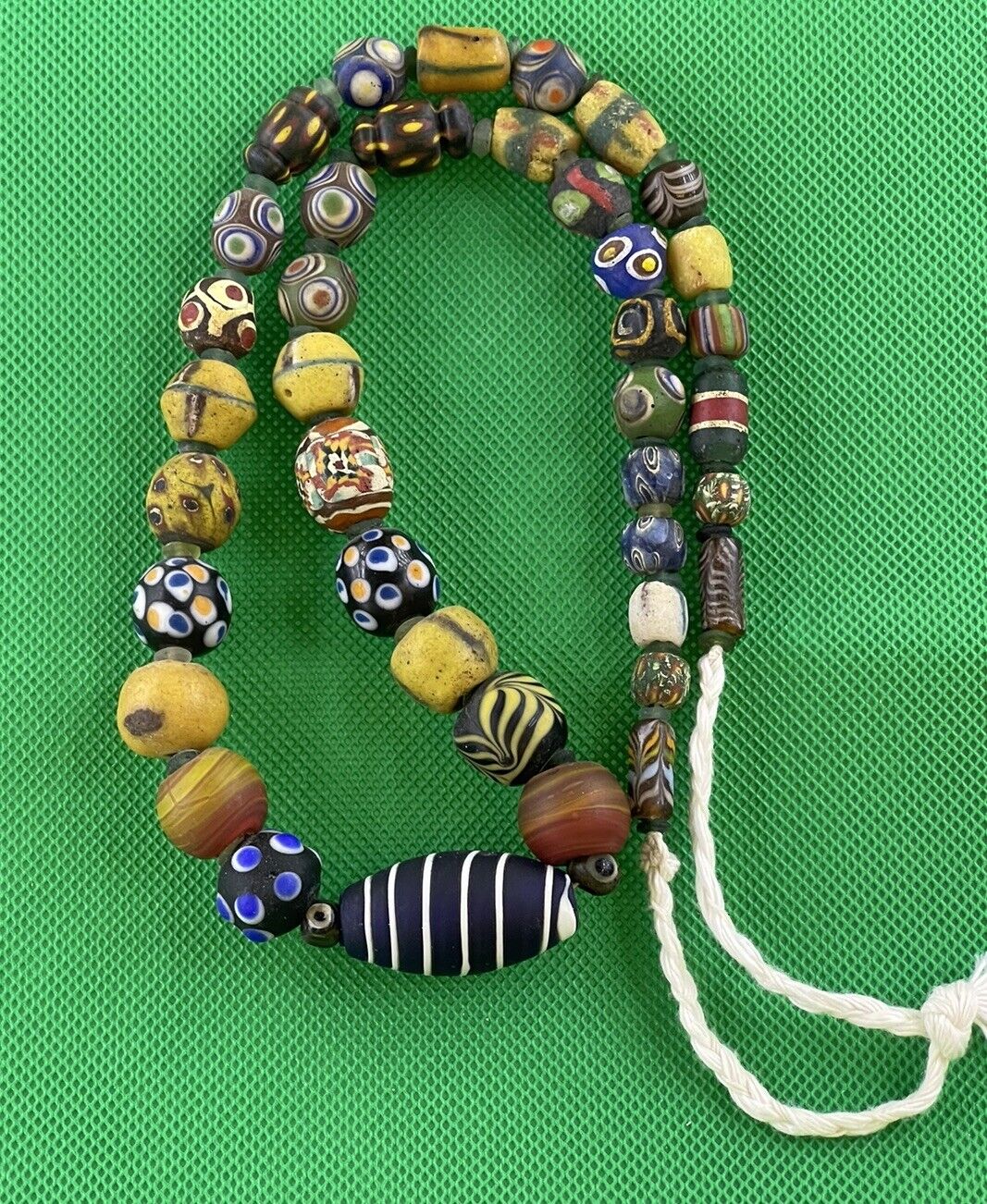 beautiful ancient roman gabri beads necklace