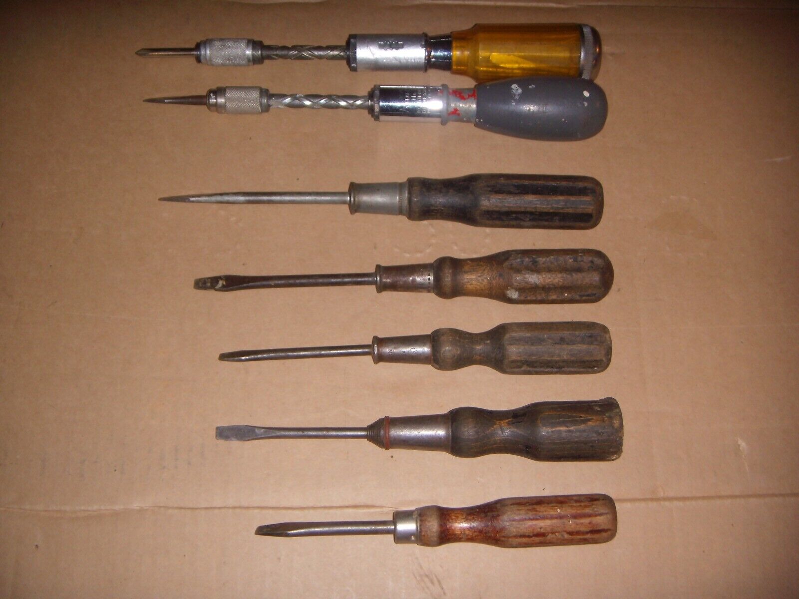 Lot of  Wooden Handle Screwdrivers And Speed Drivers