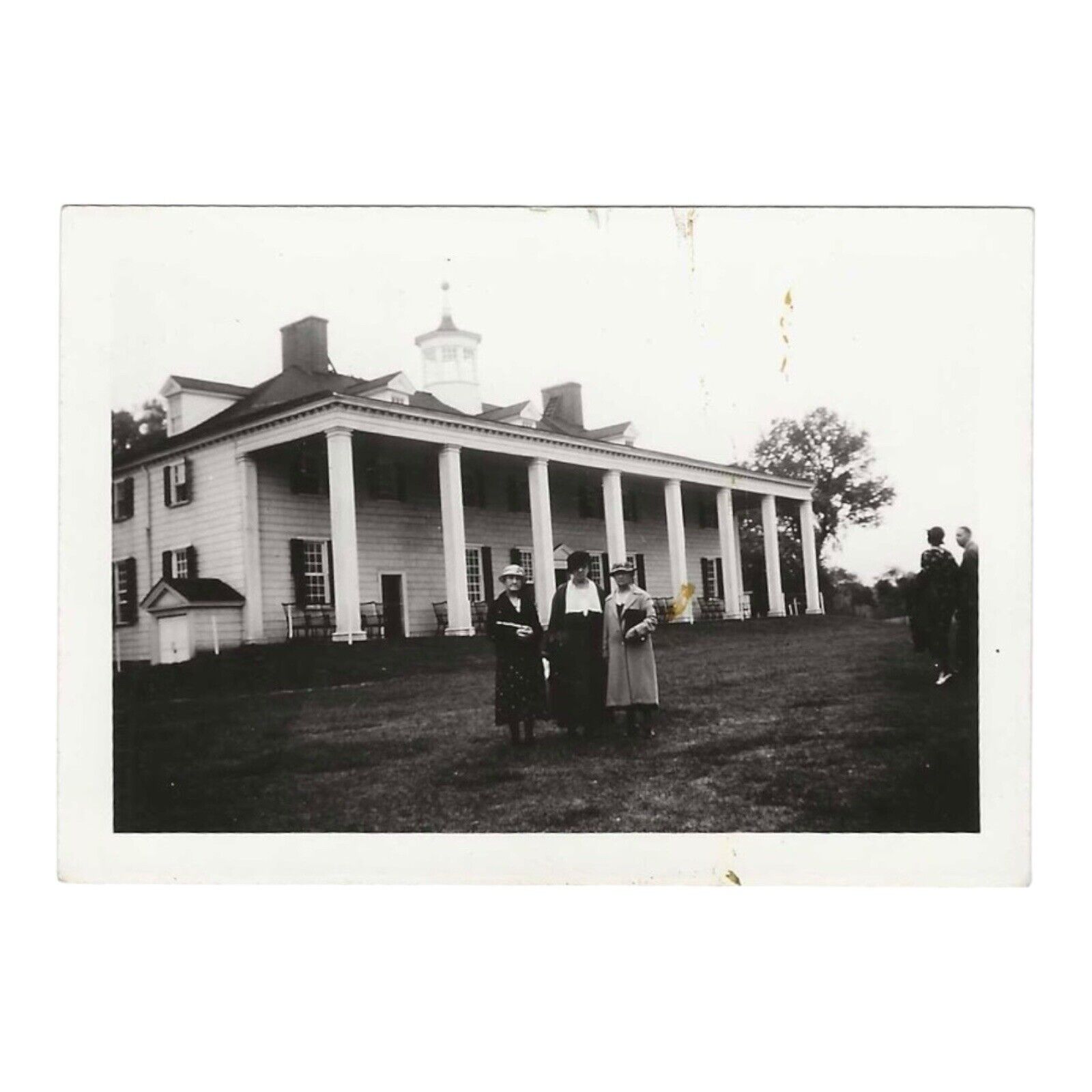 Vintage Snapshot Photo Three Women George Washington House Mt Vernon 1936 1930s