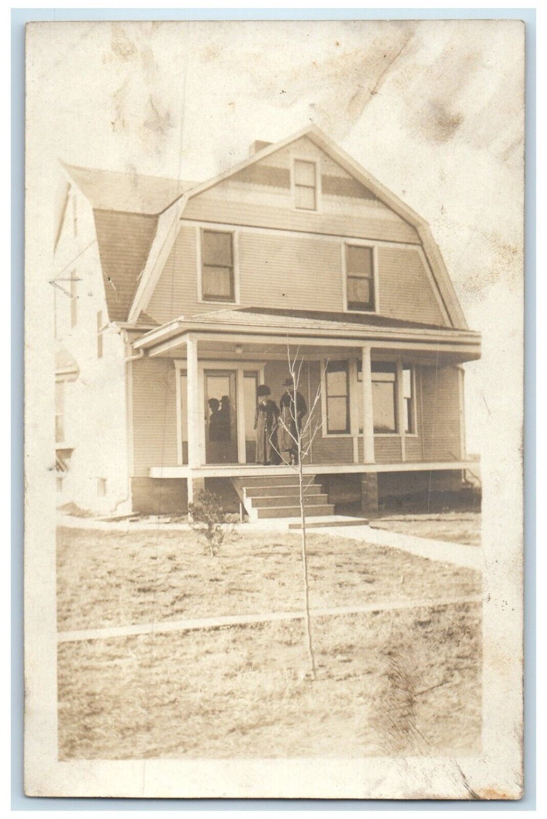 c1910\'s Couple Scene House Amboy Illinois IL RPPC Photo Antique Postcard