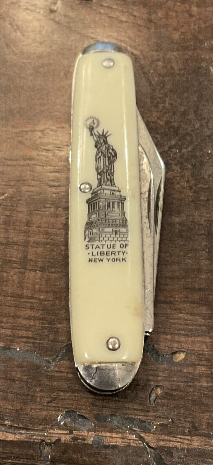 Statue Of Liberty Vintage Pocket Knife Made In USA.