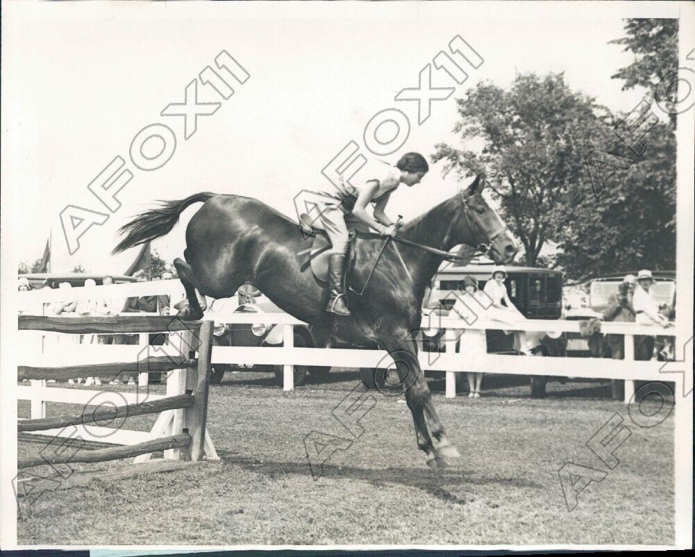 1929 Westchester County Horse Show Carol Gimble on Welcome Press Photo