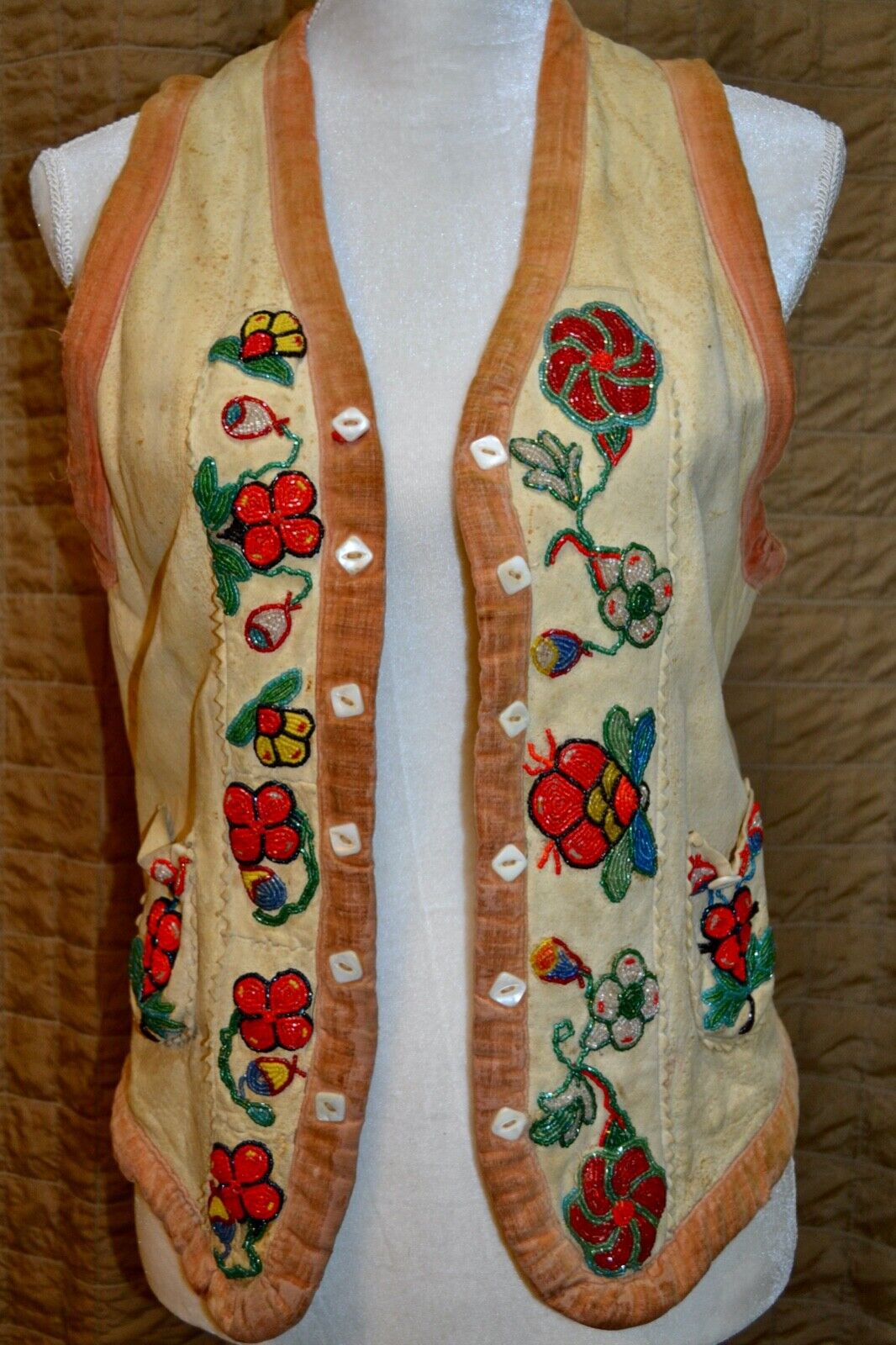 Antique Buckskin Leather Beaded Native American Santee Sioux Vest Prairie Tribe