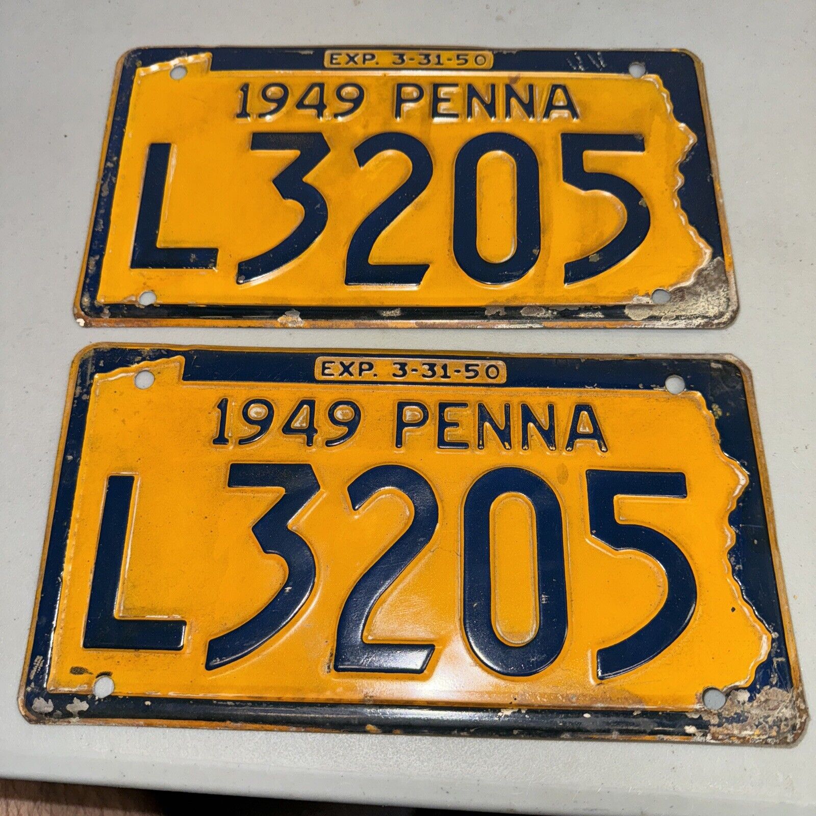 1949 49 Pennsylvania License Plate Pair PA Penna L3205 Set Penna Yellow