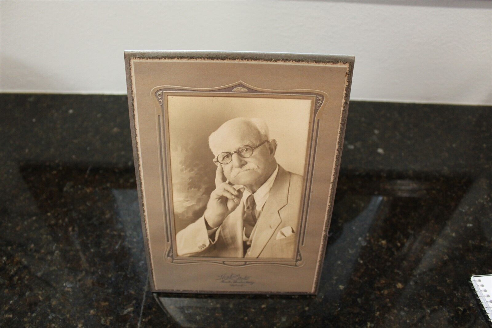 Antique Black & White Photo Cabinet Card Elderly Gentleman Portrait In Folder