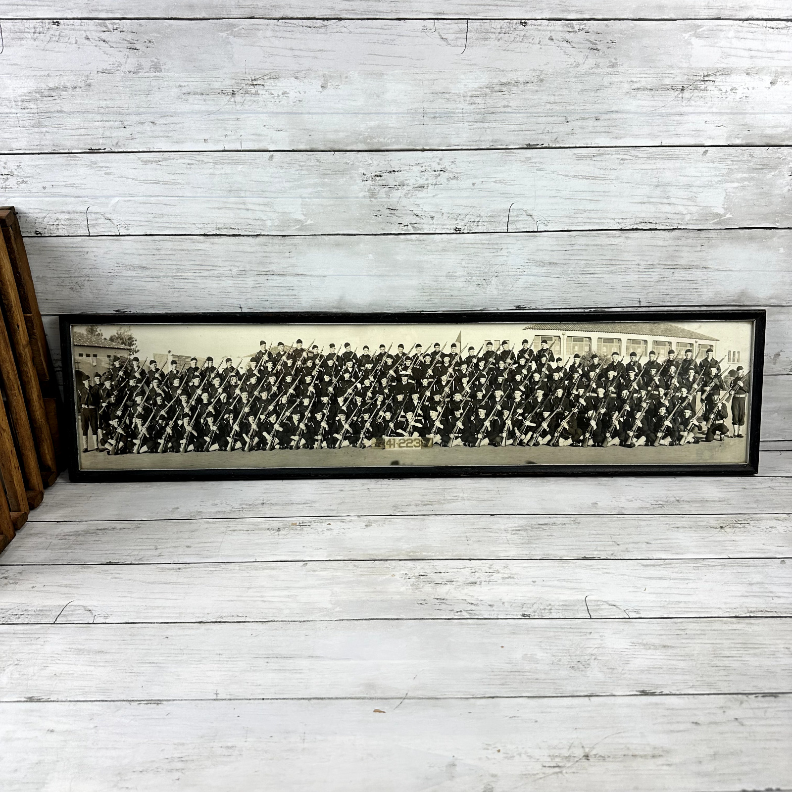 Vintage Panoramic Framed Photo military army training soldiers 41-223 black & wh