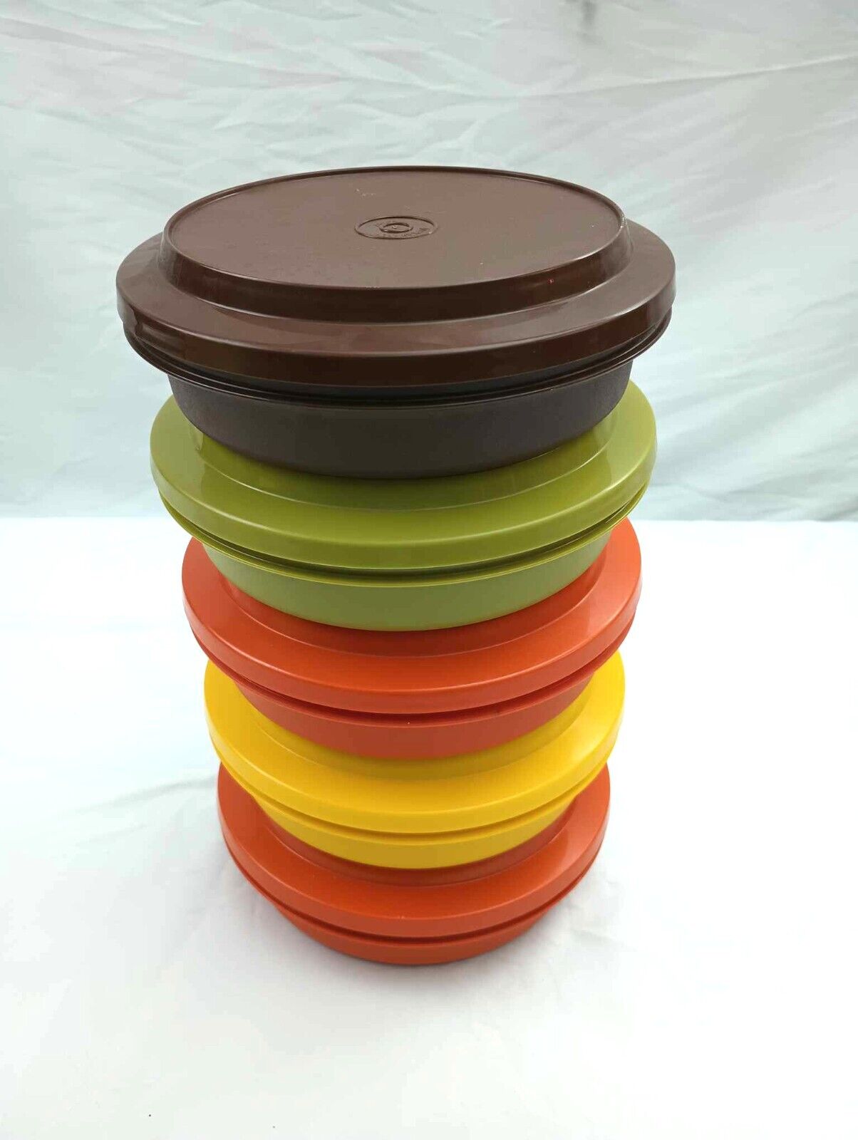 Lot of 5 vintage tupperware Seal n serve harvest colors 1206 & 1207 w/ lids