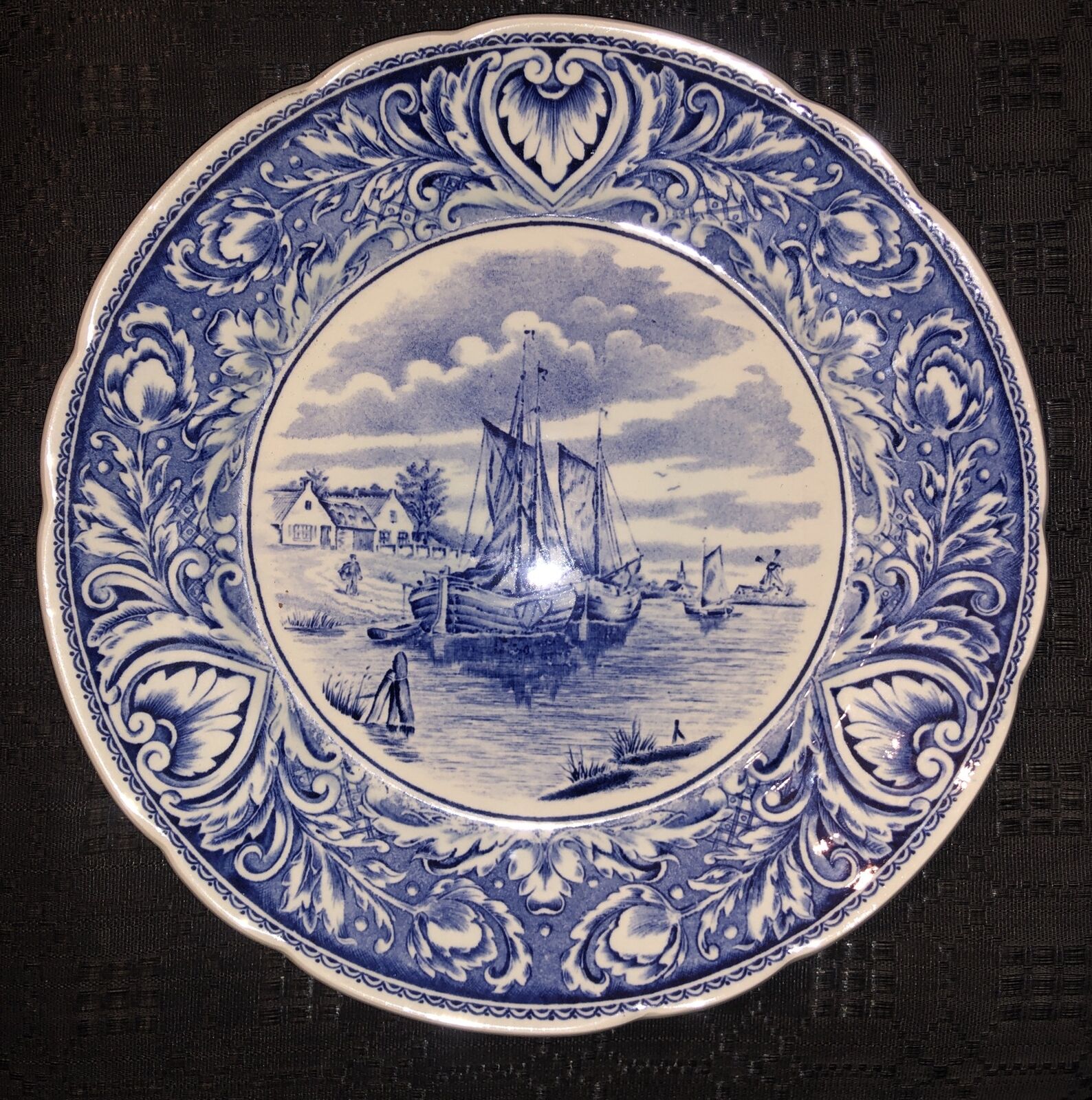 Royal Sphinx Holland Boch Delfts Blue & White Collector Plate Sailboats Windmill